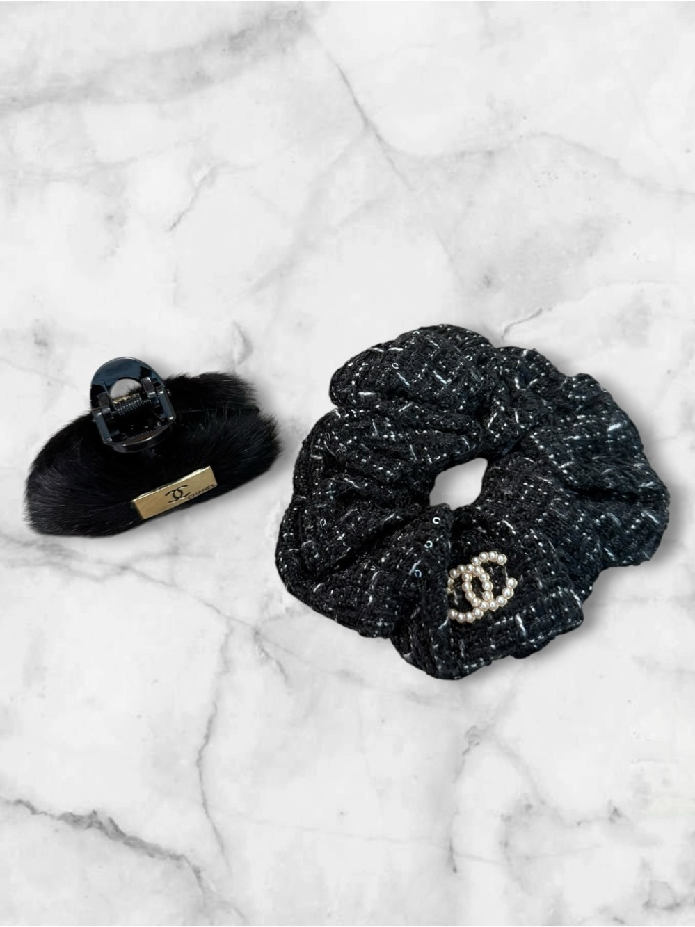 NWOT Source Unknown Black Tweed Sequin Pearl Logo Scrunchie & faux fur hair claw